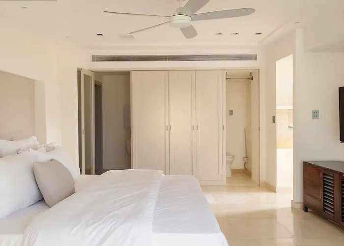 House Konus In * Páros